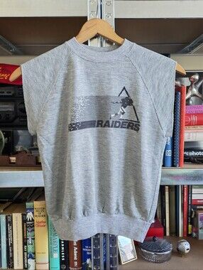 1980s | LA Raiders NFL Sweatshirt Vintage Cut Off